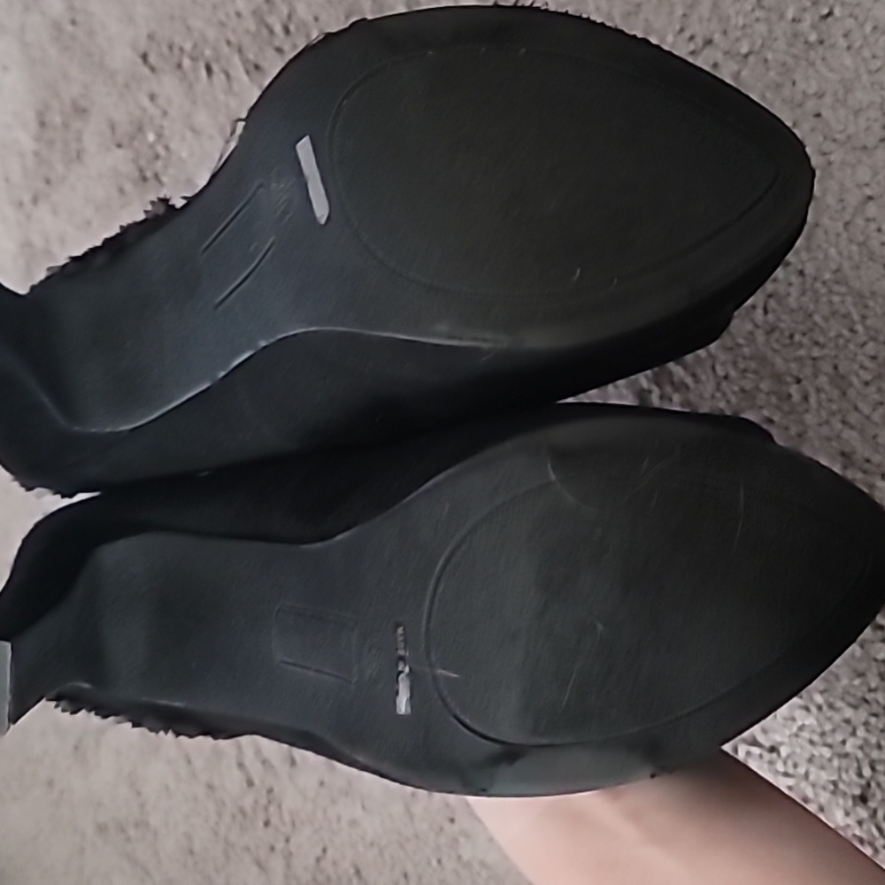 Heels - Picture 5 of 5